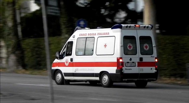 Firenze, bambina di 4 anni cade all'asilo: è grave