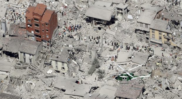 Terremoto, Meletti (Ingv): «L'Appennino si sta lacerando una parte si muove verso Est»