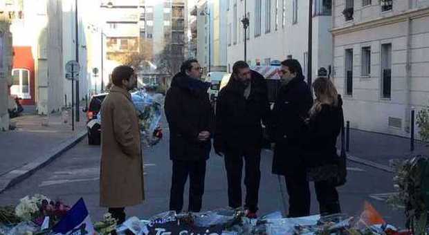 Marino a Parigi, omaggio a Charlie Hebdo: «I terroristi sono solo dei codardi»