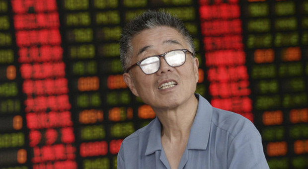 Cina, la crisi fa crollare le Borse mondiali. Europa mai così male dal 2008, Milano a -7%