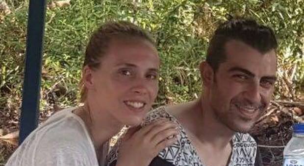 Indonesia, italiano e fidanzata tedesca scomparsi da 8 giorni: l'appello della sorella su Fb