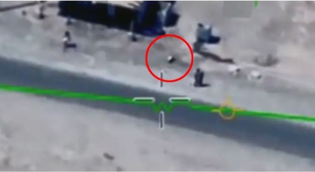 Ufo sorvola zona di combattimento in Medio Oriente, il video rilasciato dal Pentagono