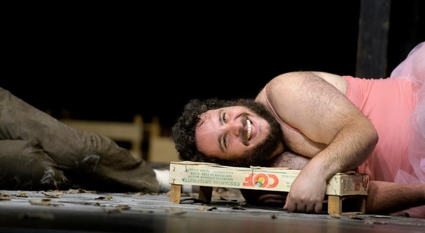 Magliano Sabina, il 19 aprile “Les moustaches” in scena al teatro Manlio