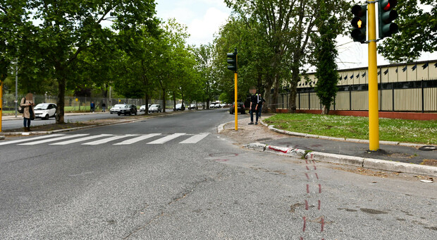 immagine Incidente mortale tra un monopattino ed un auto a Viale di Tor di Quinto (Foto: Francesco Iovine/Ag. Toiati)