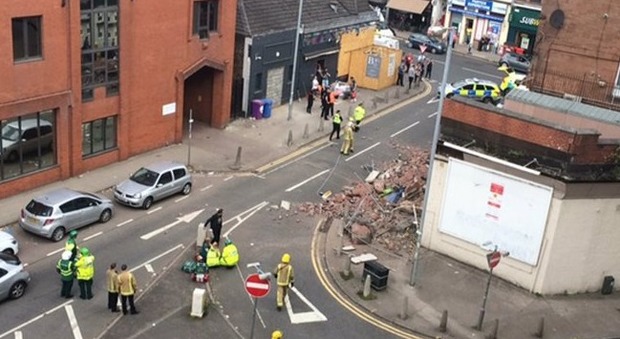 Glasgow, crolla muro in un ristorante italiano: ferita una donna