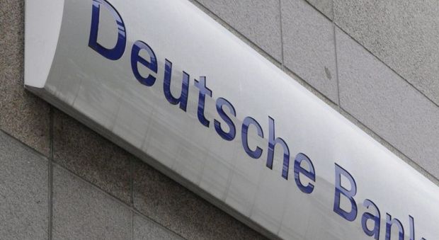 Deutsche Bank gonfia di titoli tossici guida i ribassi nella Ue con Credit Suisse