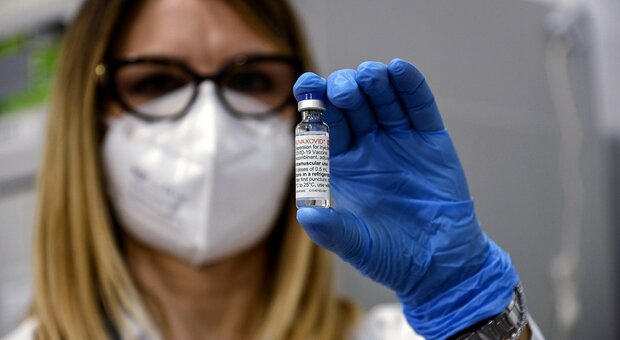 Arriva il vaccino "impossibile": efficace contro tutte le varianti. Testato dall'esercito americano