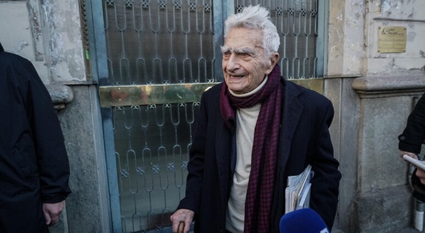 Bruno Segre è morto: addio al partigiano e monumento dell'antifascismo: aveva 105 anni