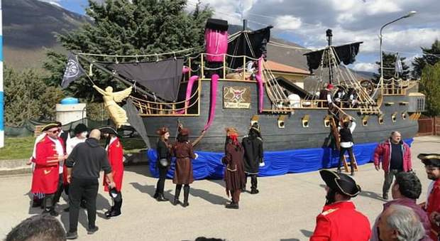 Don Chisciotte, pirati e Peter Pan: a Palomonte è ancora Carnevale