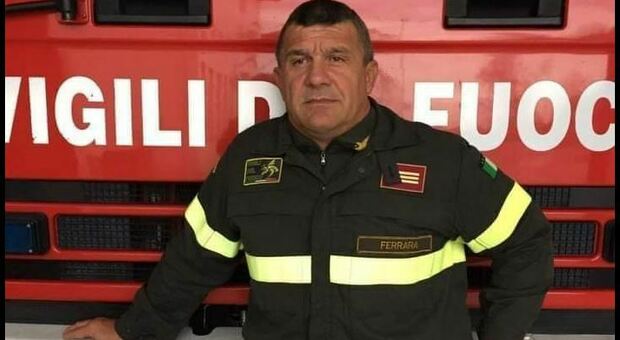 Covid, capo reparto dei vigili del fuoco muore a 53 anni: non era vaccinato