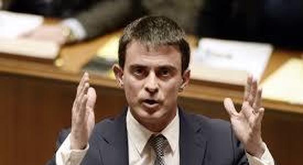 Eliseo al contrattacco: «Se Valls si candida deve dimettersi da primo ministro»