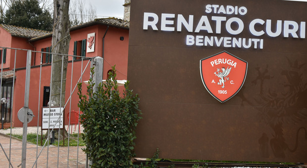 Giocatori del Perugia calcio positivi al covid forse colpa di un viaggio: stop allenamenti