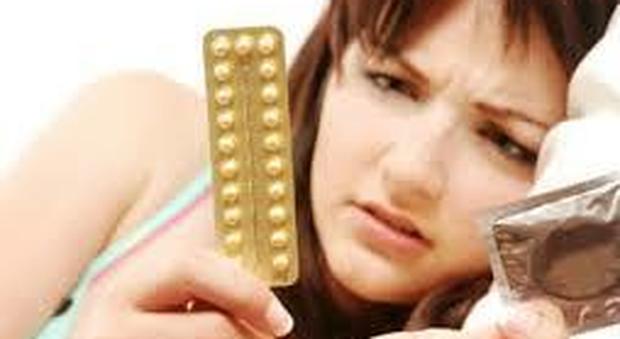 Preservativo o pillola? Tutto quello che i giovanissimi devono sapere
