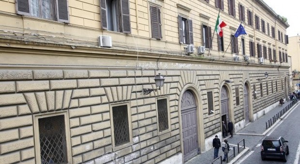 Roma, botte tra detenuti a Regina Coeli: feriti due agenti penitenziari
