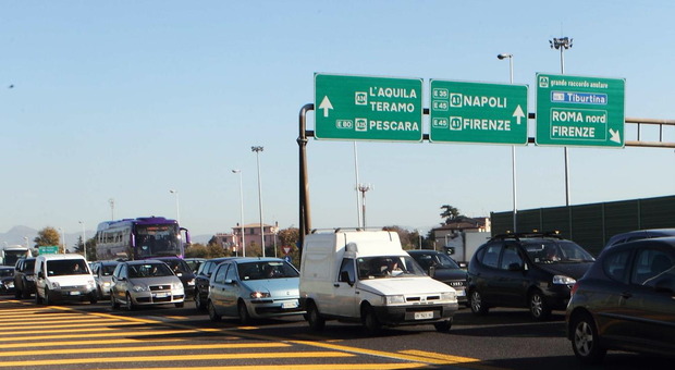 L'ingresso dell'autostrada Roma-L'Aquila