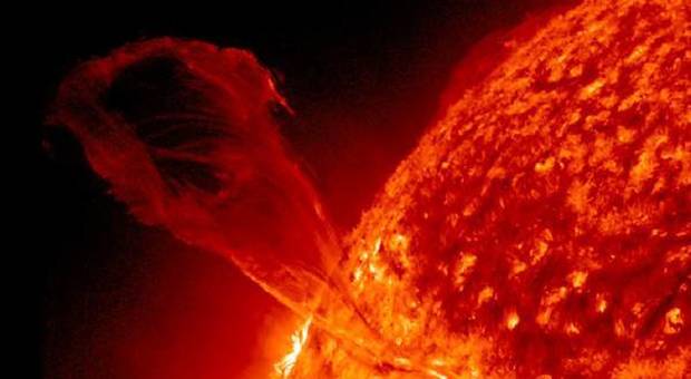 Il Sole entrerà in un nuovo ciclo, lo scienziato: «Per la Terra più rischi dai raggi cosmici»