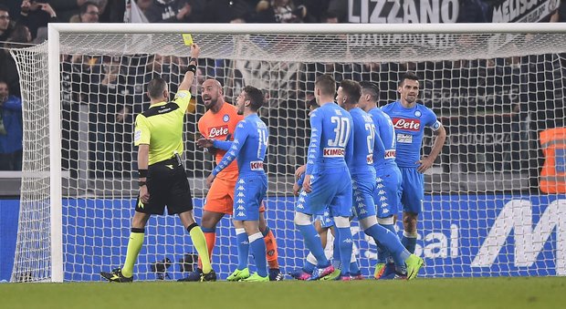Errori e arbitro piegano il Napoli Allo Stadium finisce 3-1