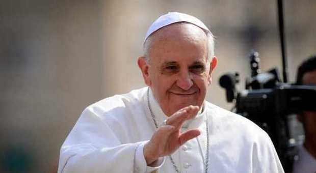 Papa Francesco visita la comunità di Sant'Egidio: folla di fedeli
