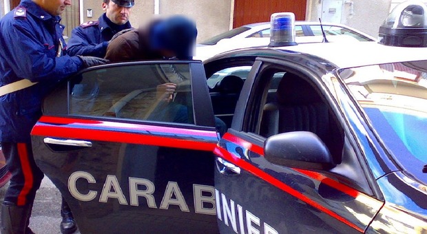Catania, abusa della figlia disabile mentale: la moglie lo scopre e lo denuncia, arrestato