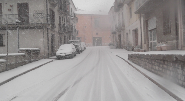 Scuole chiuse nel Salernitano in diversi comuni per la neve
