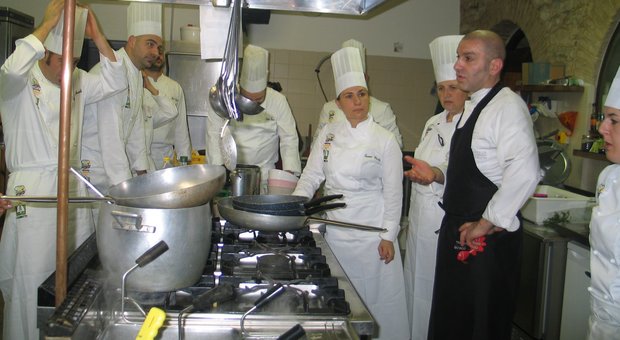 Coldiretti Marche, contadini a Senigallia per la scuola di cucina: ecco il corso per imparare a fare la pasta fresca