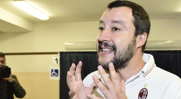 Referendum autonomia, tablet guasto al seggio di Salvini