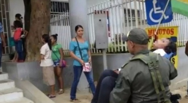 Svenimento di massa in Colombia, 200 ragazzine in ospedale: mistero sulle cause