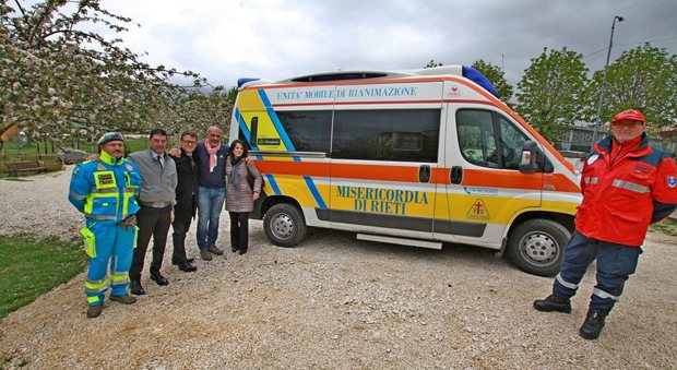 La nuova ambulanza donata questa mattina ad Amatrice