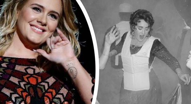 Adele compie 30 anni e festeggia come Rose di Titanic: la rete non apprezza
