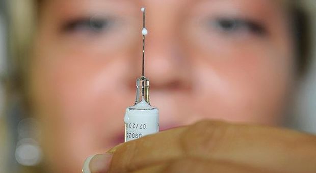Coronavirus, accelera la corsa al vaccino. Italia apripista in Europa