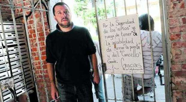 Milano, occupazioni abusive alle ​case Aler. Salvini: "Serve l'esercito"