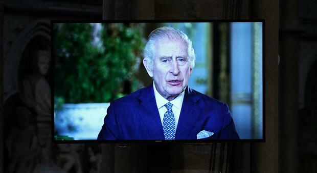 Re Carlo, il primo discorso pubblico dopo la diagnosi di cancro: «Grazie per i vostri meravigliosi auguri»