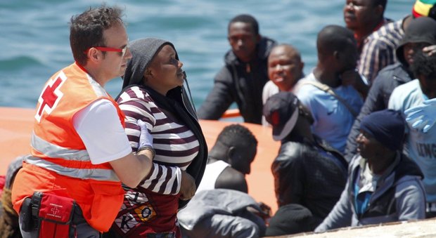 Migranti annegati in Yemen: «Noi, minacciati con un fucile e costretti a saltare»