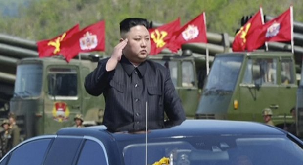 Trump minaccia Pyongyang: «Stop provocazioni o risposta furiosa» 007: «Kim ha mini-testata nucleare»