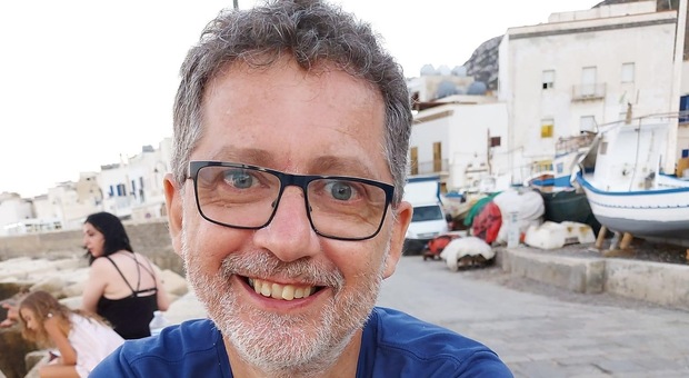 Stroncato da una terribile malattia: si è spento a 53 anni il farmacista Massimo Paolini