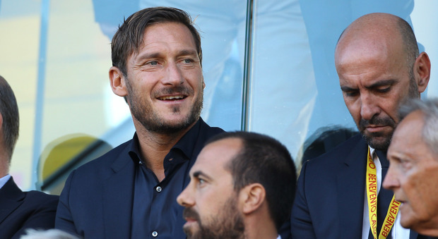 Aiac: «Dispiace per la rinuncia di Totti, al suo posto Perrotta»