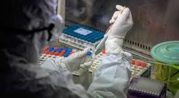 Coronavirus, l'Aifa autorizza 3 nuovi studi clinici su farmaci