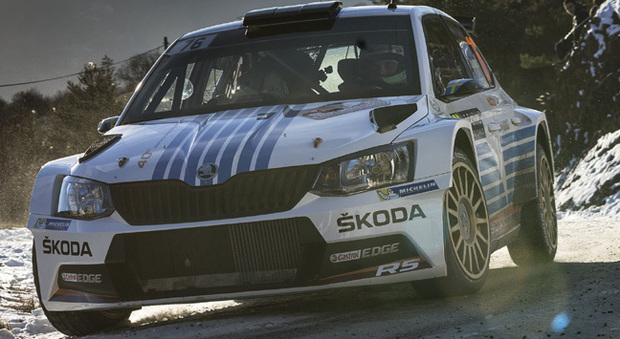 Mikkelsen su Skoda Fabia R5 al rally di Montecarlo