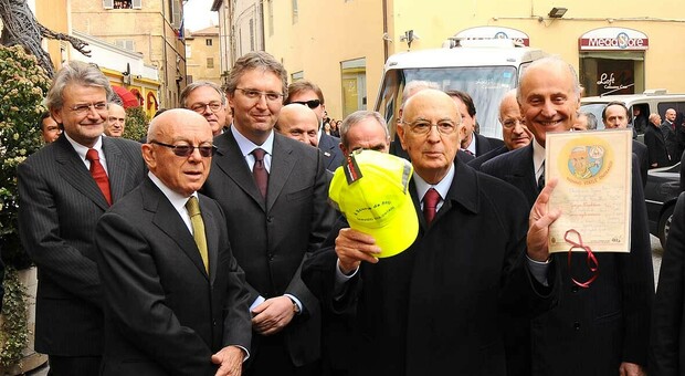 Napolitano, il ricordo di Mariotti nella foto insieme a Ceriscioli, Giovanelli e Girelli