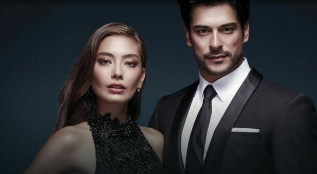 Endless Love, la serie turca che prende il posto di “Terra Amara” debutta su Canale 5: ecco la trama e il cast