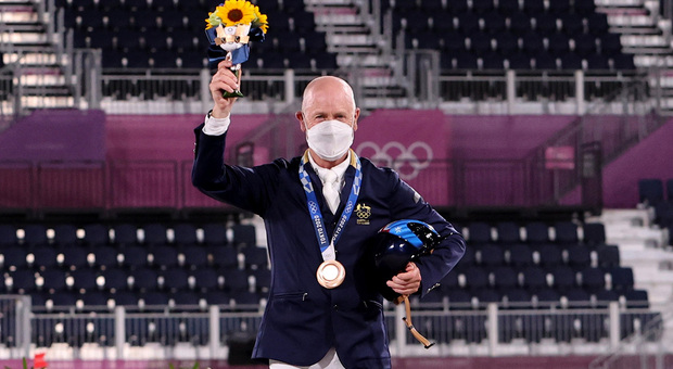 Olimpiadi, Hoy vince due medaglie a 62 anni: è il più anziano dal 1968