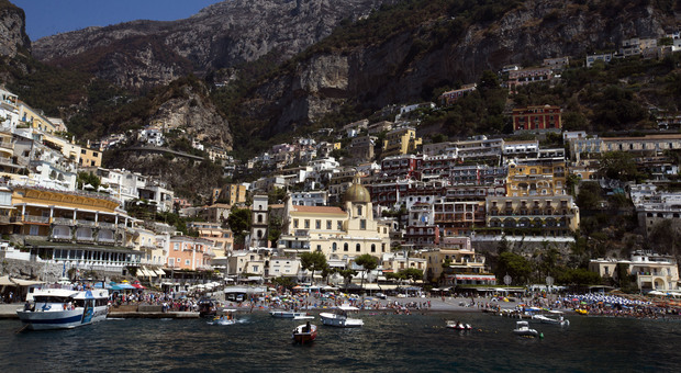 La magia del Golfo di Napoli: da Sorrento a Positano, boom di turisti