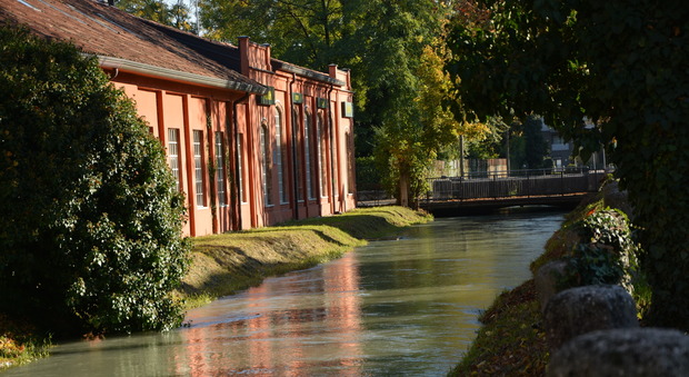 Il canale Ledra a Udine dove è stato trovato il cadavere di un uomo