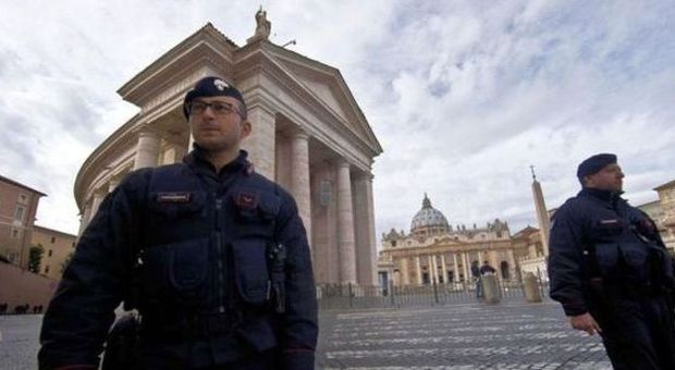 Allarme bomba in Vaticano durante la visita di Hollande