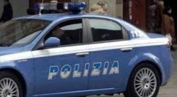 Roma, 37enne accoltellato davanti al McDonald's di Tor Bella Monaca