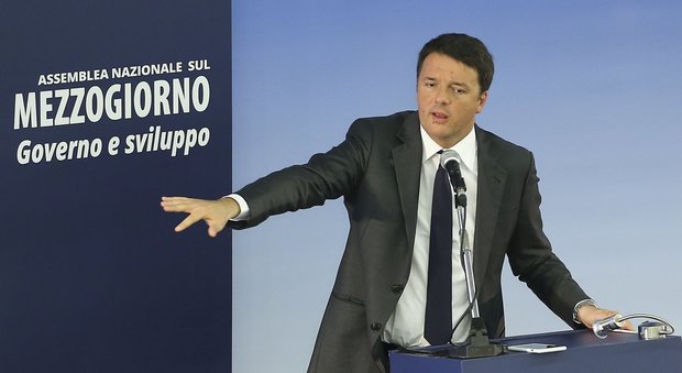 Renzi, assemblea a Napoli: «Sud, basta rassegnazione. Referendum farà chiarezza»