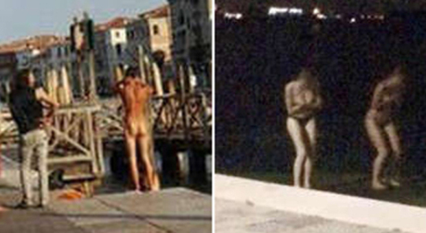 I tuffi hot dei turisti nel Canal Grande. «Molti nudi, tedesche in topless» | Foto