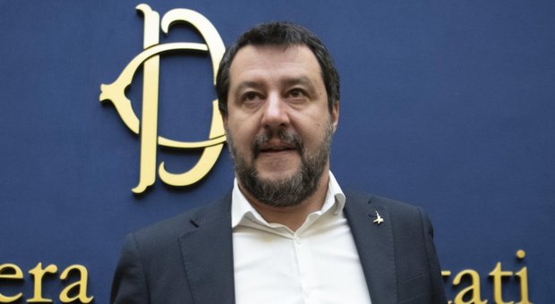 Salvini: governo di unità senza Conte. Pd: sciacalli anche nella nostra maggioranza