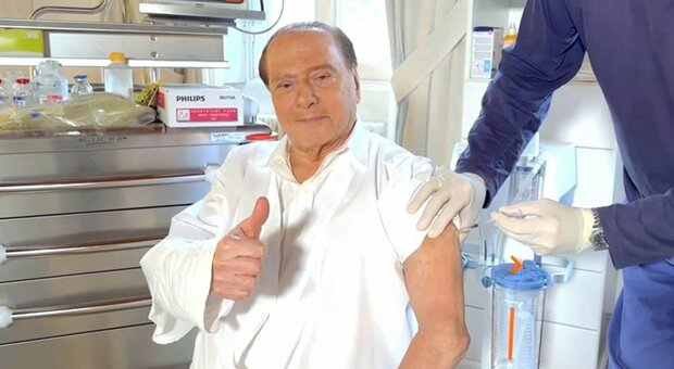 Berlusconi, la notte critica in ospedale e poi all'alba l'arrivo di Zangrillo: stamattina il tracollo