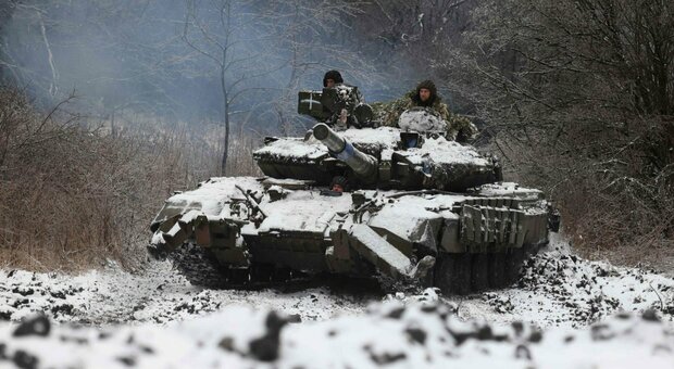 Ucraina, il piano Usa: allungare la guerra fino al 2025 e armi a Kiev per costringere Putin a trattare